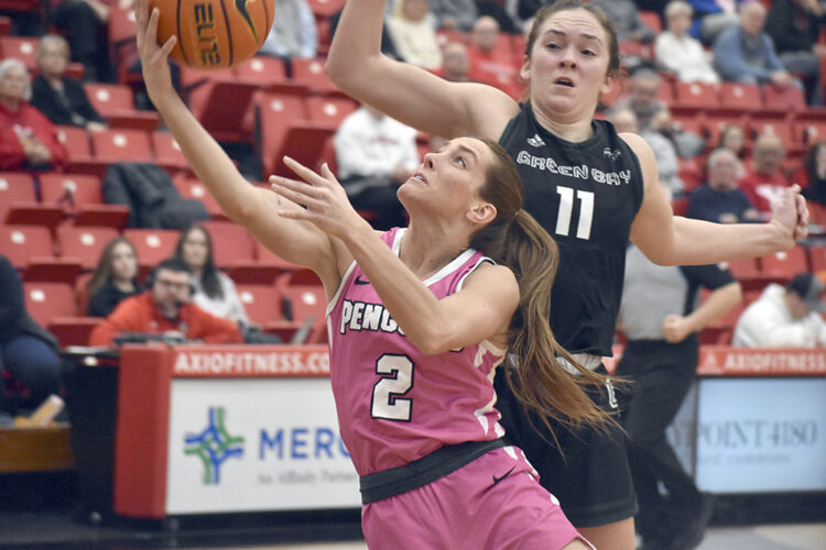 Youngstown State's win streak snapped by Green Bay